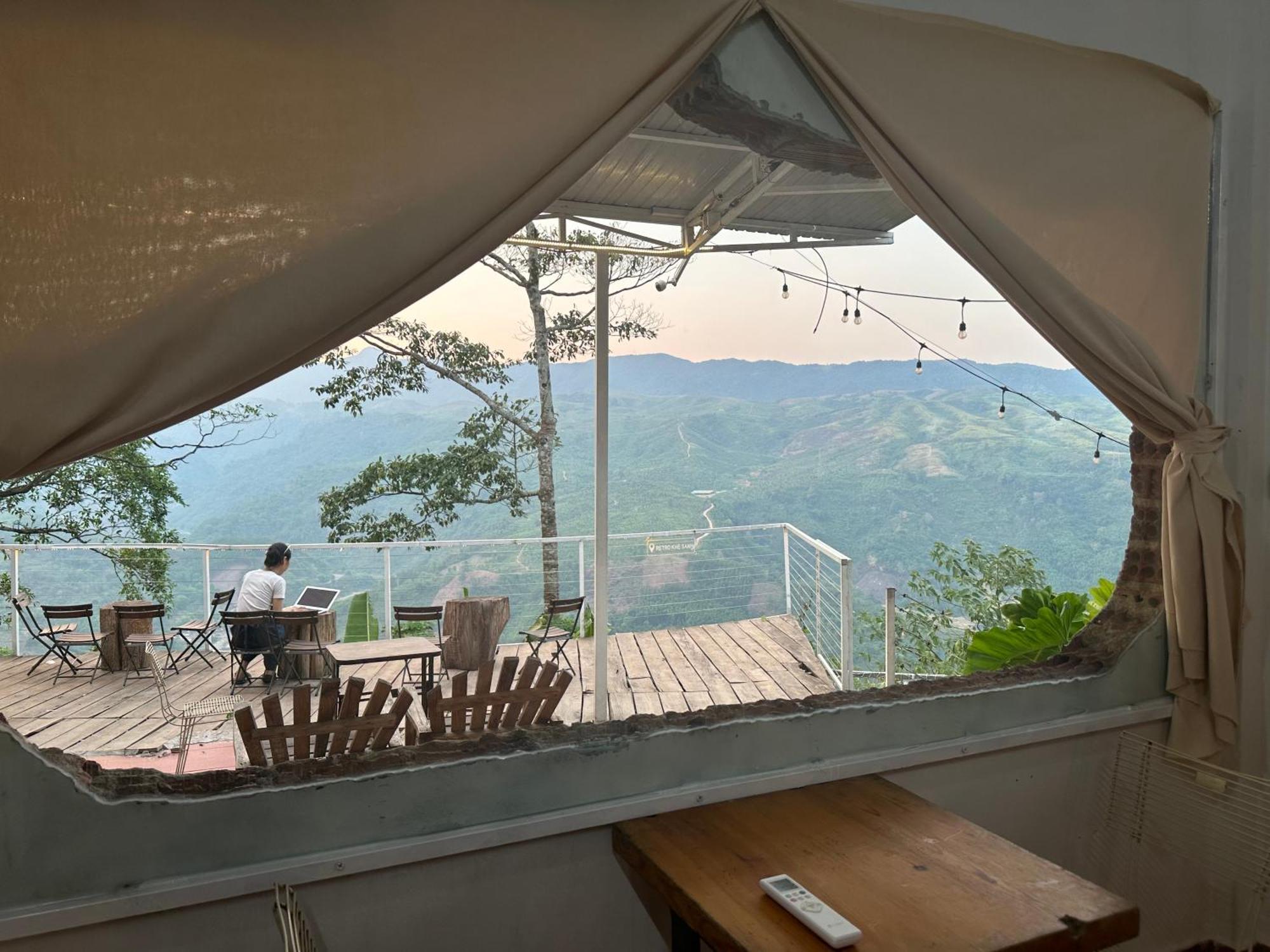 Retro Khe Sanh Aparthotel Lao Bao Екстериор снимка